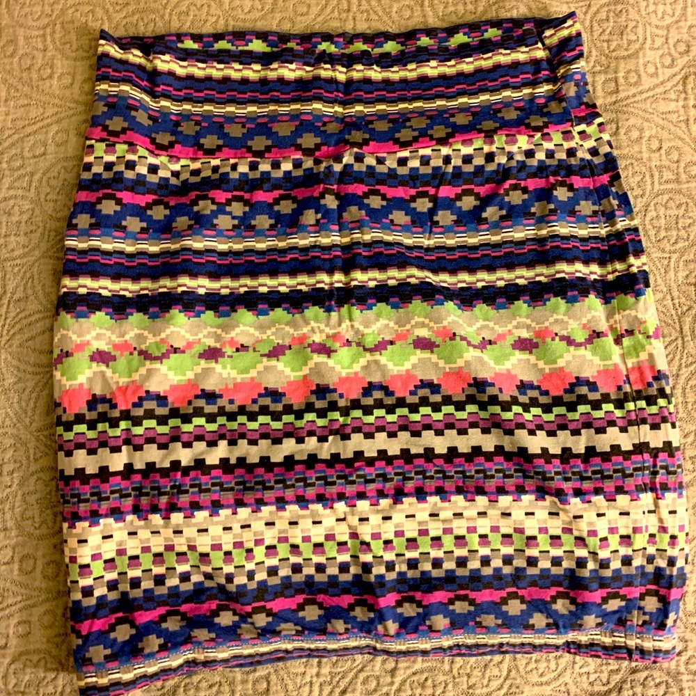 Mosaic mini skirt